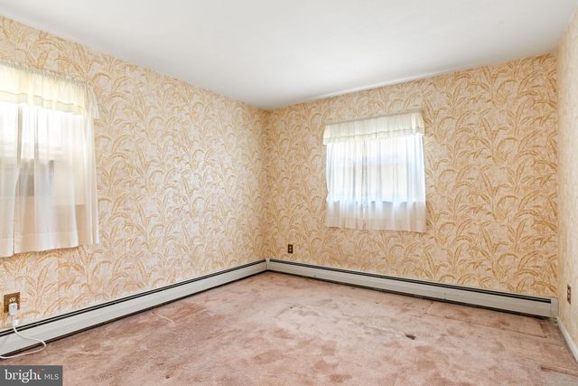 405 CLEARVIEW RD, Hanover, PA 17331