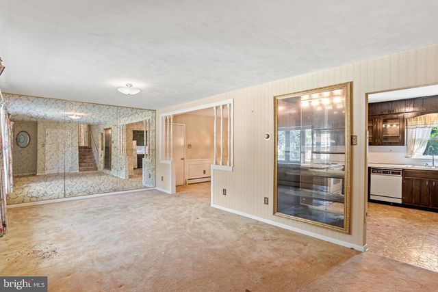 405 CLEARVIEW RD, Hanover, PA 17331