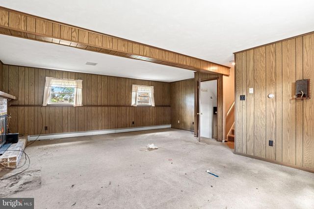 405 CLEARVIEW RD, Hanover, PA 17331