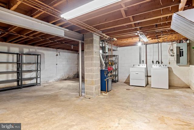 405 CLEARVIEW RD, Hanover, PA 17331