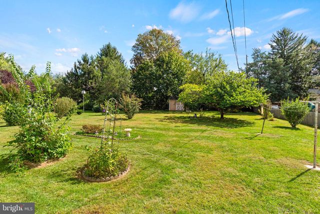 405 CLEARVIEW RD, Hanover, PA 17331