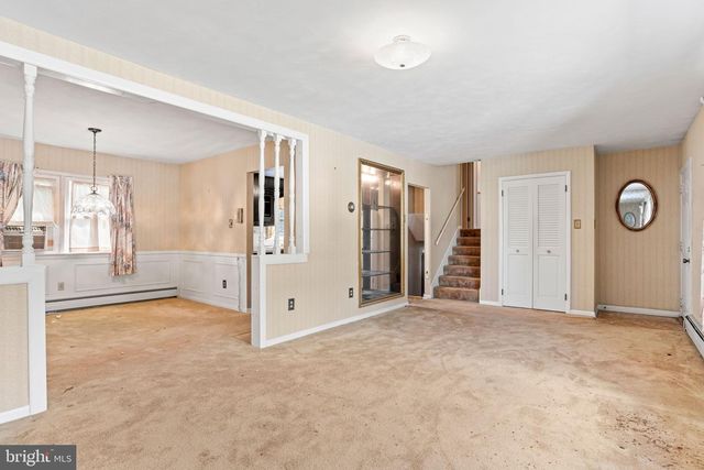 405 CLEARVIEW RD, Hanover, PA 17331