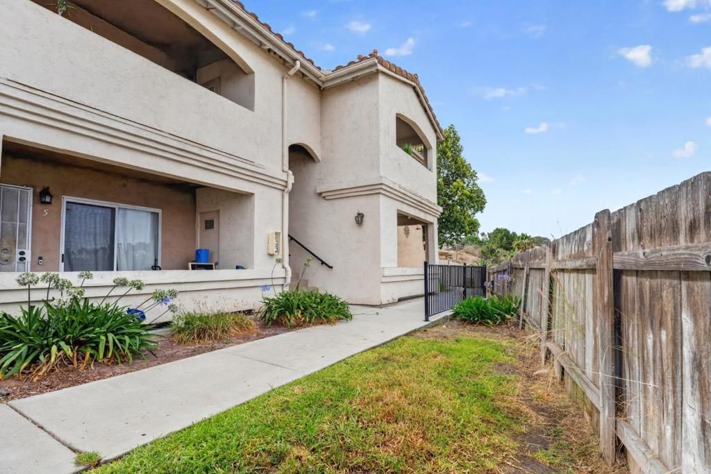 Image 1 of property listing at 6454 Quarry Rd 8, Spring Valley, CA 91977
