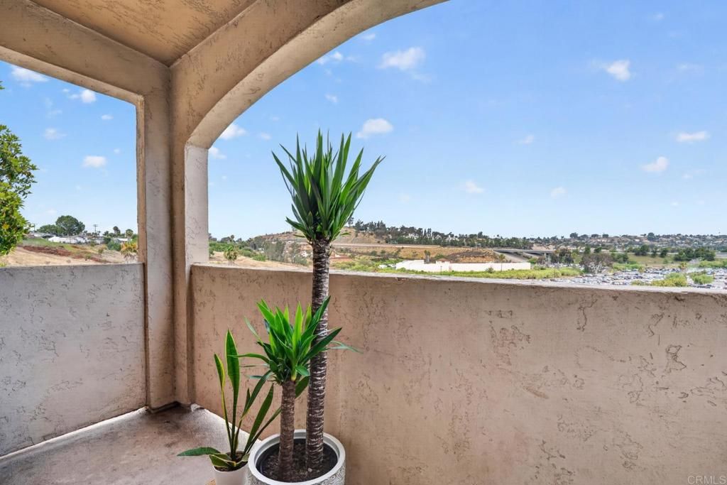 Image 4 of property listing at 6454 Quarry Rd 8, Spring Valley, CA 91977