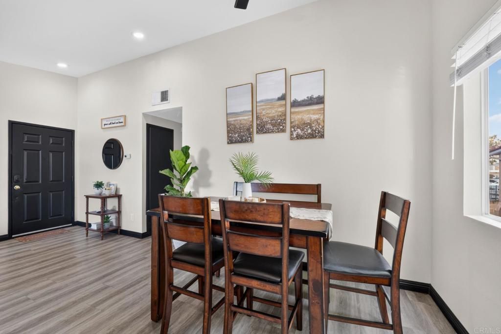 Image 7 of property listing at 6454 Quarry Rd 8, Spring Valley, CA 91977