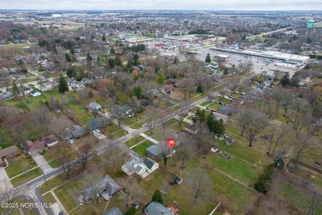 1016 Walnut Street, Perrysburg, OH 43551