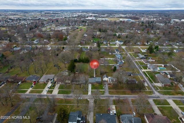 1016 Walnut Street, Perrysburg, OH 43551