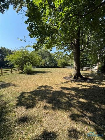 1016 Walnut Street, Perrysburg, OH 43551