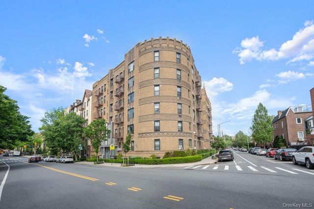 7119 Shore Road 6H, Brooklyn, NY 11209