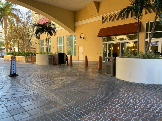 7350 SW 89th St 2104S, Miami, FL 33156