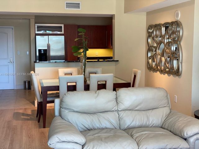 7350 SW 89th St 2104S, Miami, FL 33156