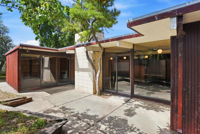 1648 Wolfe Drive, San Mateo, CA 94402