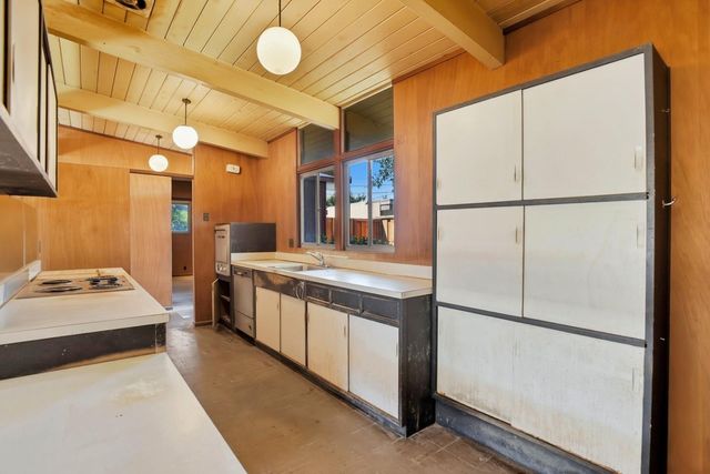 1648 Wolfe Drive, San Mateo, CA 94402