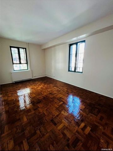 2033 McGraw Avenue MH, Bronx, NY 10462