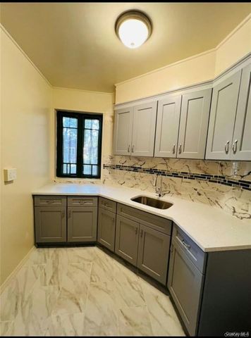 2033 McGraw Avenue MH, Bronx, NY 10462