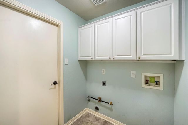 3102 Ash Glen LN, Round Rock, TX 78681