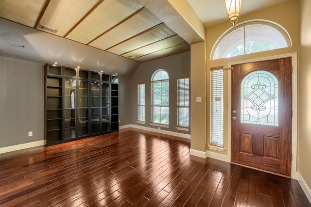 3102 Ash Glen LN, Round Rock, TX 78681