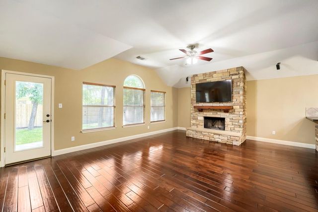 3102 Ash Glen LN, Round Rock, TX 78681