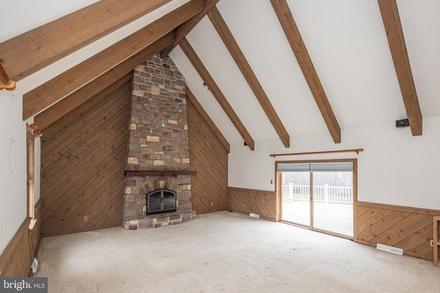 6 MOUNT VIEW CT, Newtown, PA 18940