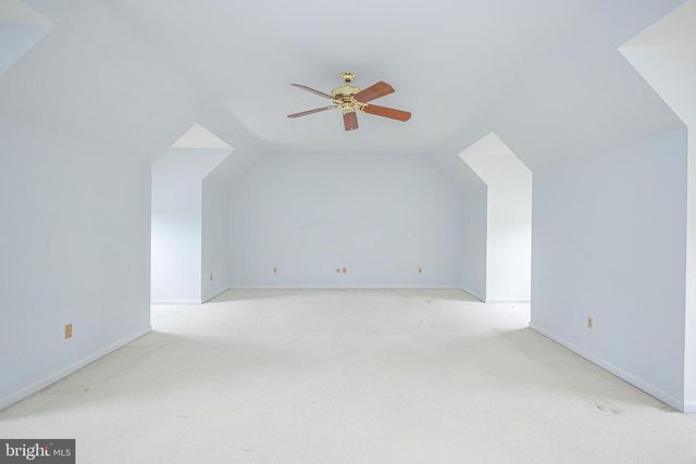 6 MOUNT VIEW CT, Newtown, PA 18940