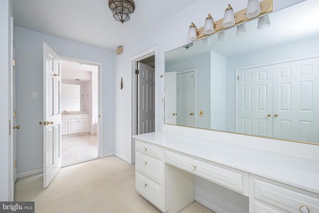 6 MOUNT VIEW CT, Newtown, PA 18940