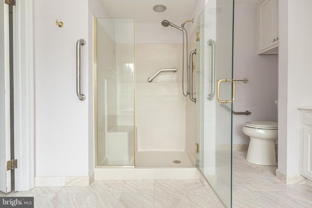 6 MOUNT VIEW CT, Newtown, PA 18940