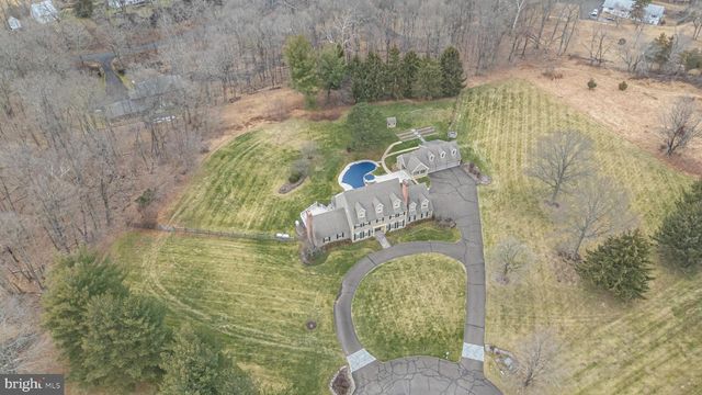 6 MOUNT VIEW CT, Newtown, PA 18940