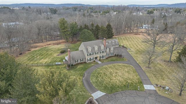 6 MOUNT VIEW CT, Newtown, PA 18940
