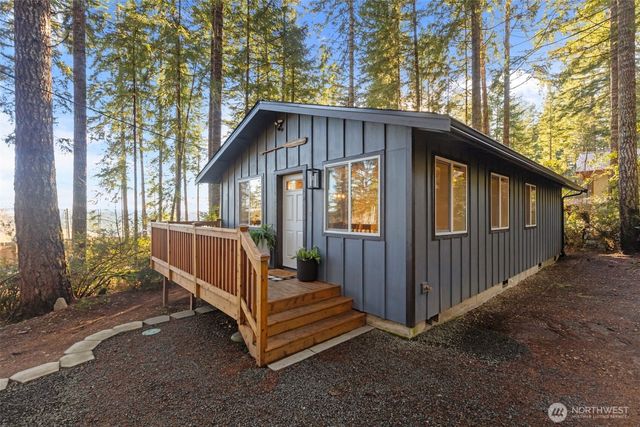 50 NE Cedar Lane, Tahuya, WA 98588