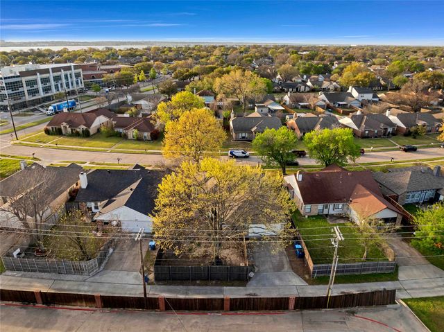 9433 Willard Street, Rowlett, TX 75088