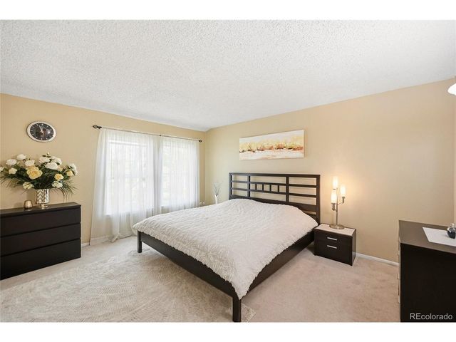 2858 S Vaughn Way, Aurora, CO 80014
