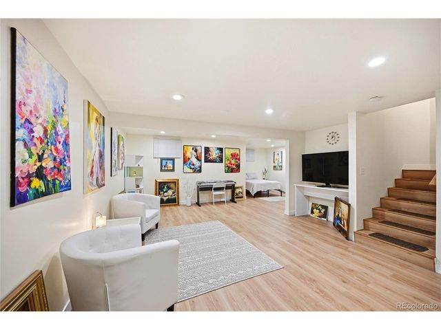 2858 S Vaughn Way, Aurora, CO 80014