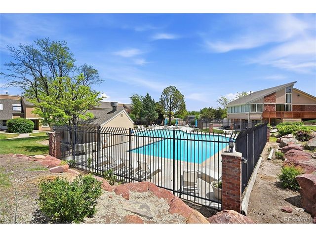 2858 S Vaughn Way, Aurora, CO 80014