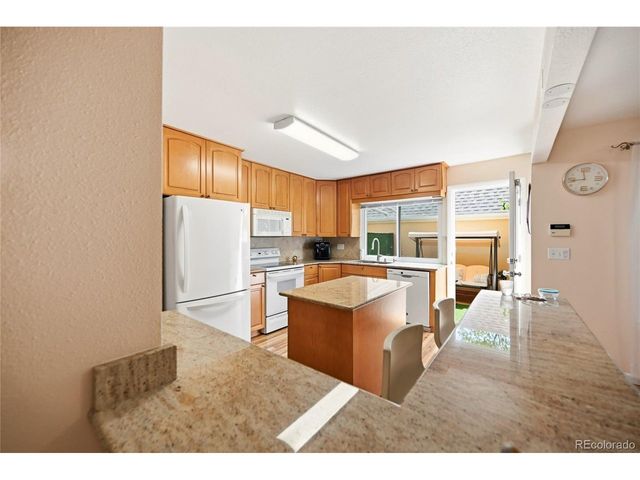 2858 S Vaughn Way, Aurora, CO 80014