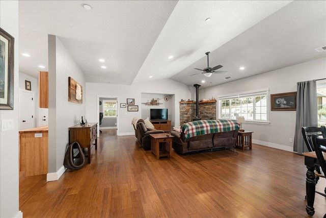 3311 Cascade Trl, Cool, CA 95614