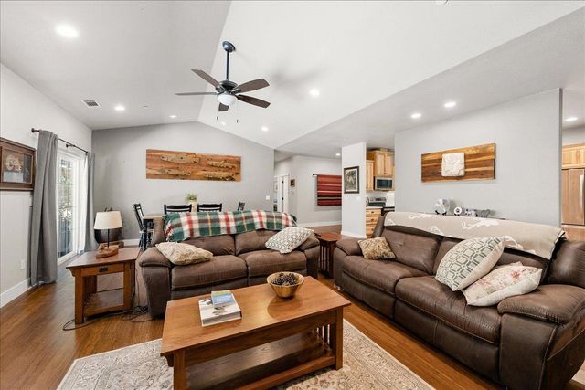 3311 Cascade Trl, Cool, CA 95614
