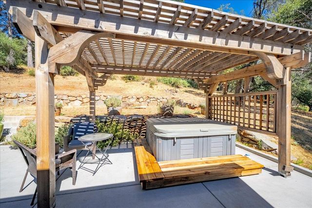 3311 Cascade Trl, Cool, CA 95614