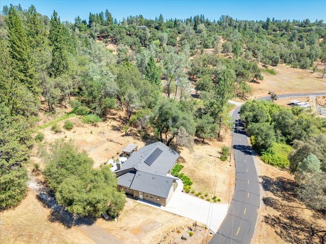 3311 Cascade Trl, Cool, CA 95614