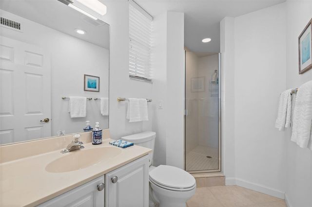 1240 DOLPHIN BAY WAY 401, Sarasota, FL 34242