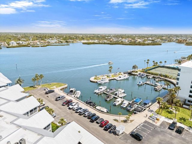 1240 DOLPHIN BAY WAY 401, Sarasota, FL 34242