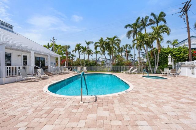 1240 DOLPHIN BAY WAY 401, Sarasota, FL 34242