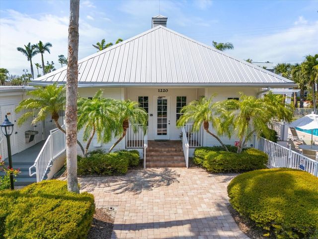 1240 DOLPHIN BAY WAY 401, Sarasota, FL 34242