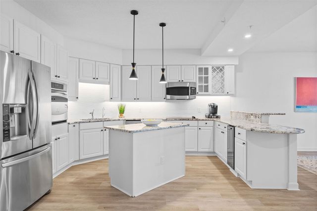 1240 DOLPHIN BAY WAY 401, Sarasota, FL 34242