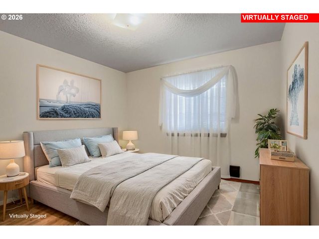 4725 Sw PALATINE St, Portland, OR 97219