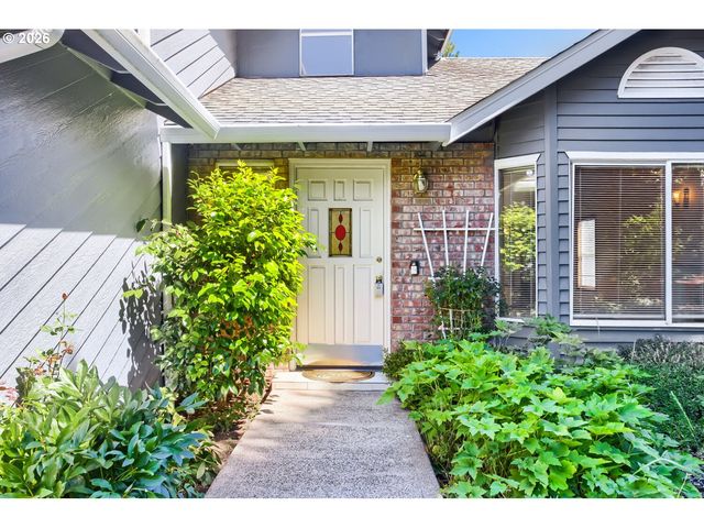 4725 Sw PALATINE St, Portland, OR 97219