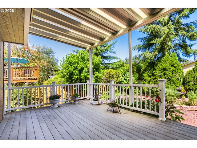 4725 Sw PALATINE St, Portland, OR 97219