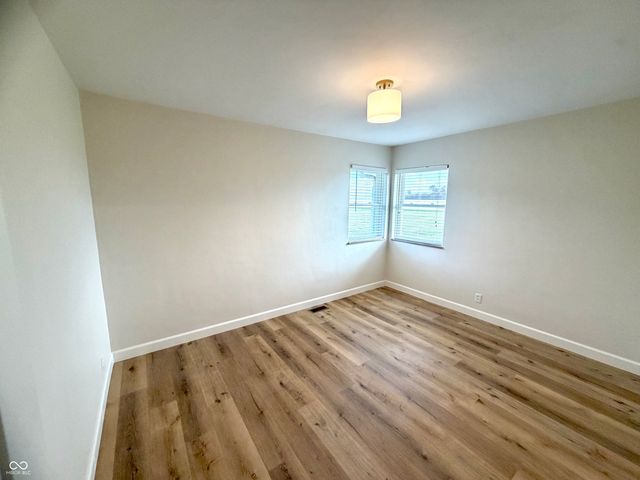 1002 E 600 N, Alexandria, IN 46001