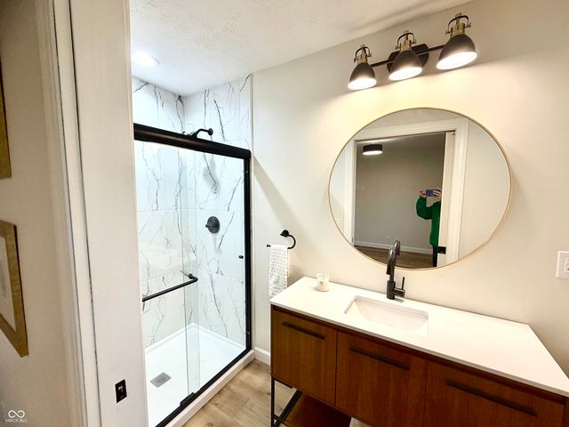 1002 E 600 N, Alexandria, IN 46001