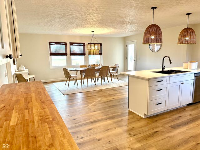 1002 E 600 N, Alexandria, IN 46001