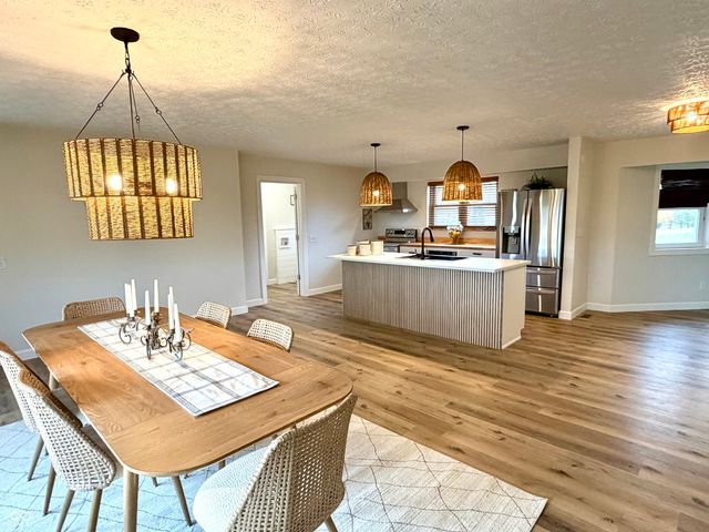 1002 E 600 N, Alexandria, IN 46001